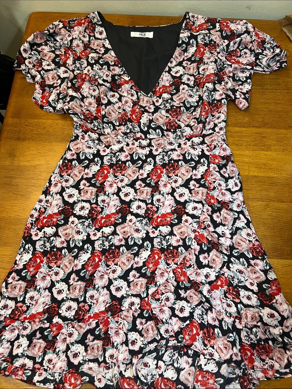 Jack By BB DAKOTA Floral V-neck dress Size SMALL
